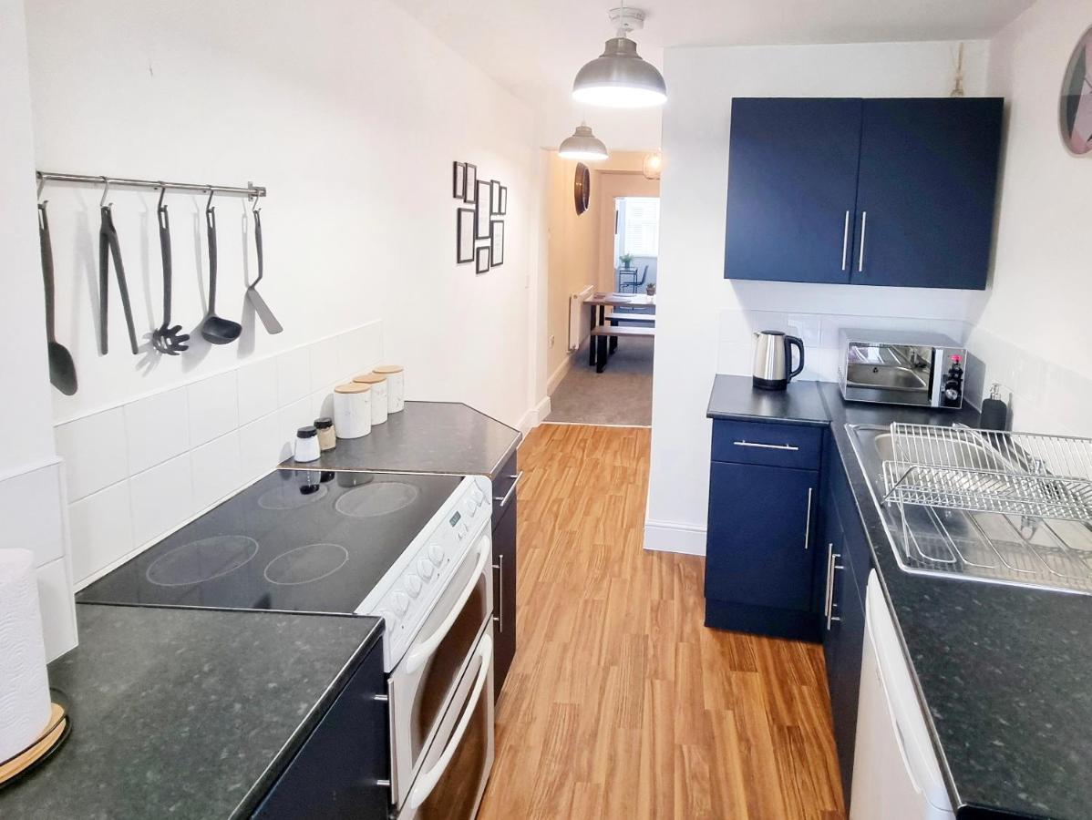 Stylish 2 Bed Apartment With Free Parking, Speed Wifi, Free Parking Colchester Exterior photo